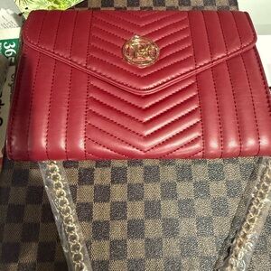 Badgley Mischka Elegant Red wine Quilted Women's Bag crossbody chain new gift